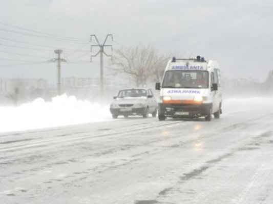 Dispoziţie de la Ministerul Sănătăţii: Ambulanţele vor patrula pe străzi, în căutare de potenţiale victime ale frigului
